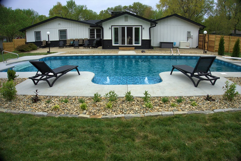 Swimming-Pool-Installation-Kohler-Lawn-Kansas-City-2022