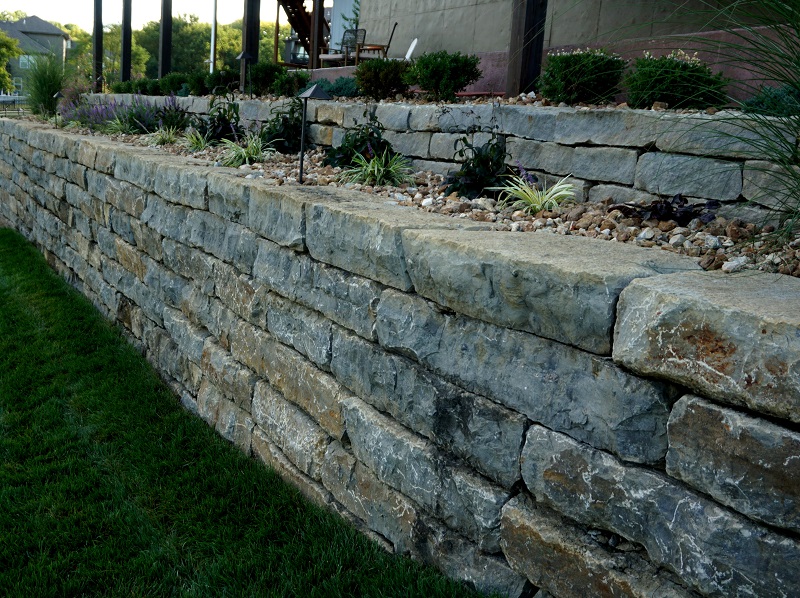 Retaining-Wall-Hire-Pro-Save-You-Money-Kohler-Lawn-Outdoor